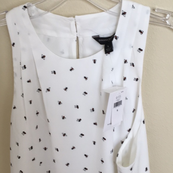 Banana Republic Tops - Banana republic blouse